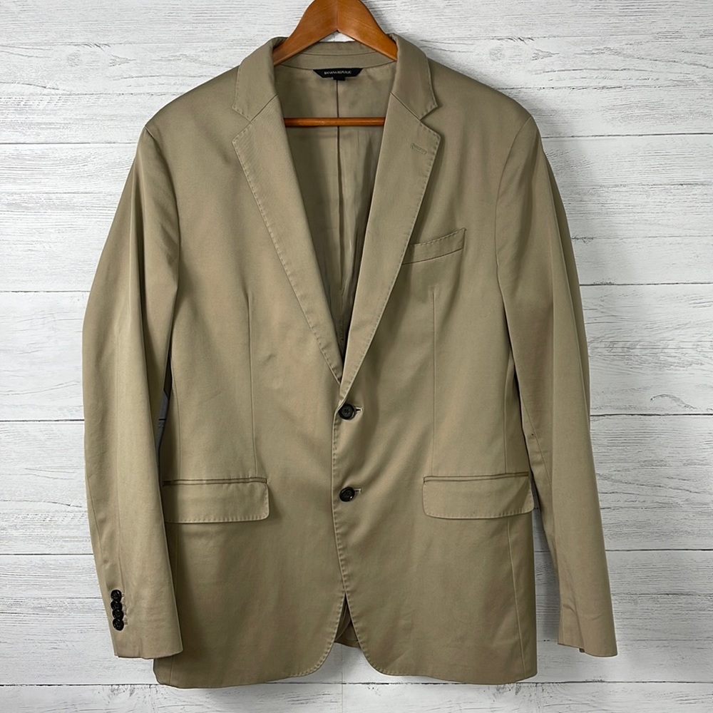 BANANA REPUBLIC SLIM FIT JACKET